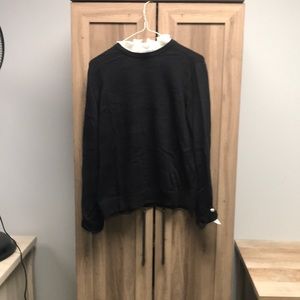 CeCe sweater size medium